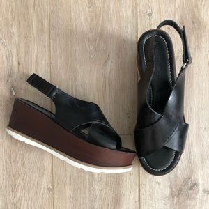 Kenneth Cole platform